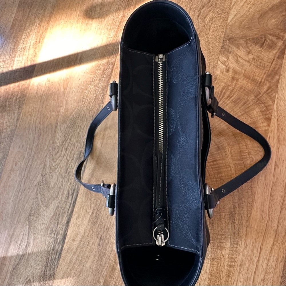 Coach Black Signature Jacquard Studded Patent Leather Tote Shoulder Bag Purse ✨ - Picture 3 of 7